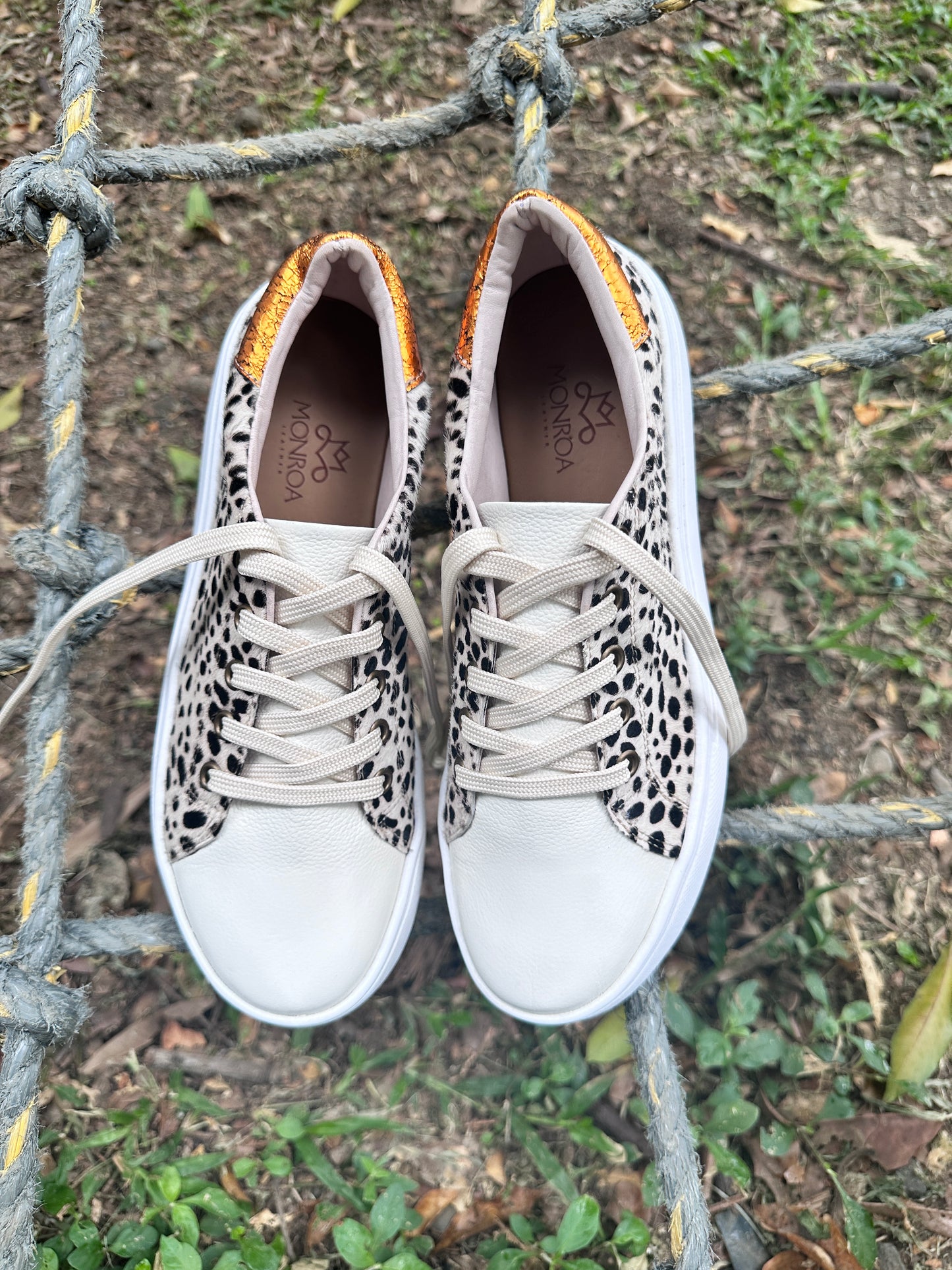 Tenis Kaira