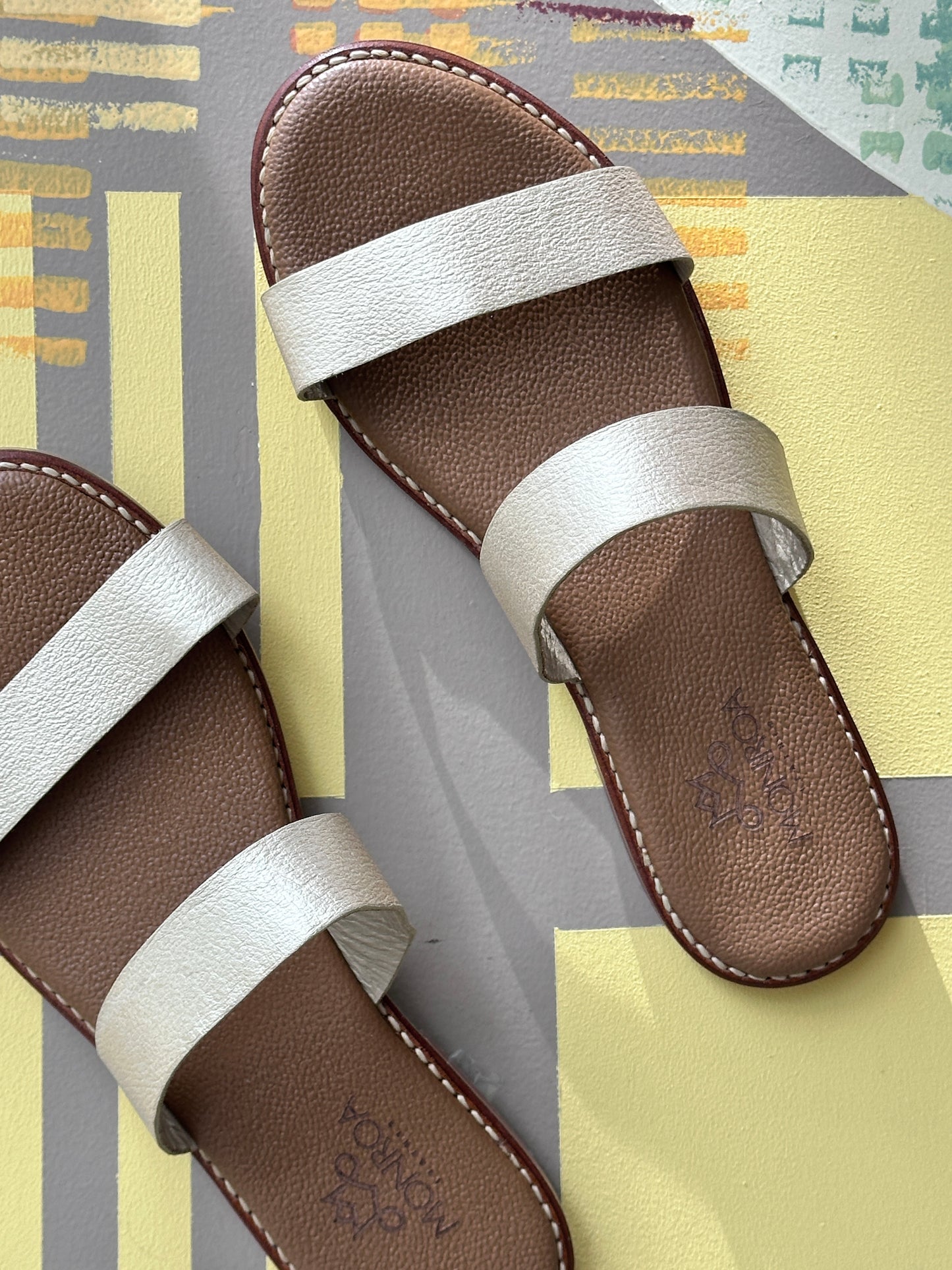 Flats Noely